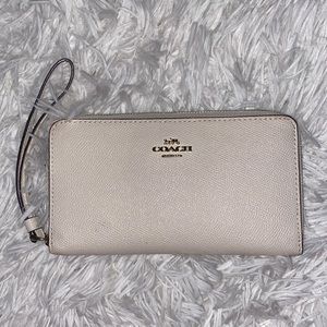 Coach Vintage White Wristlet